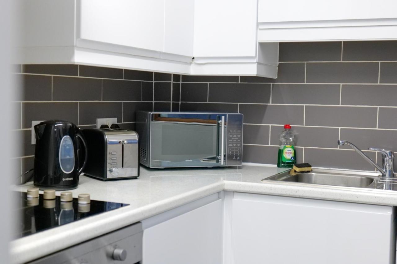 Broadway Belfast! Central Location! Sleeps 6! Kültér fotó