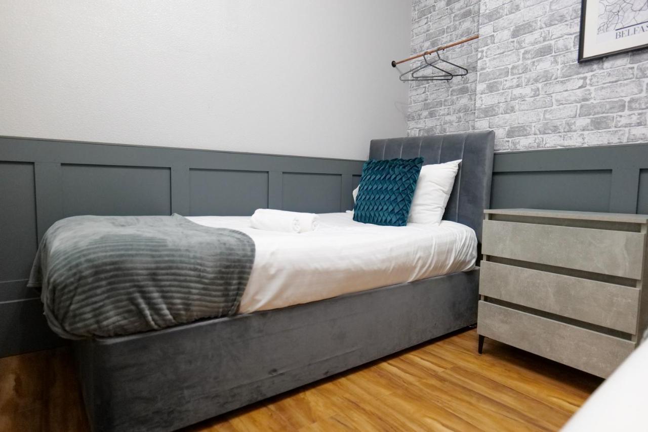 Broadway Belfast! Central Location! Sleeps 6! Kültér fotó