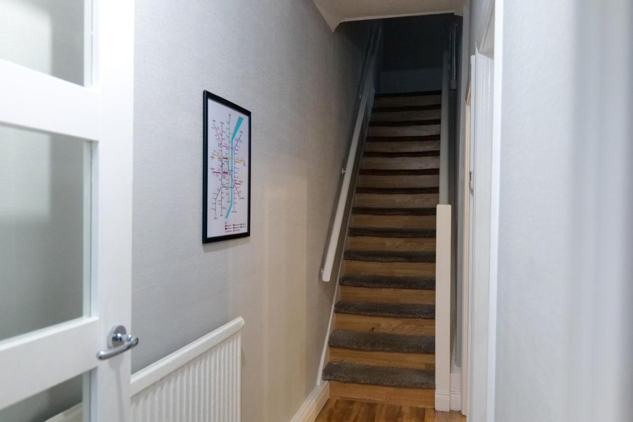 Broadway Belfast! Central Location! Sleeps 6! Kültér fotó