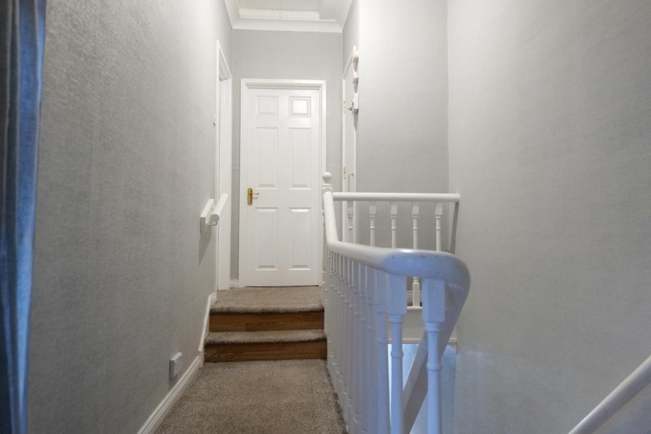 Broadway Belfast! Central Location! Sleeps 6! Kültér fotó